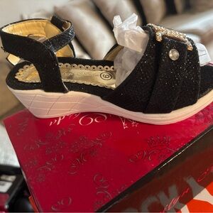 Kids Elegant Black wedge Sandals